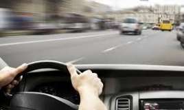 Sükan arxasında qıcolma keçirdi   - Qəza baş verdi