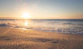 Dəniz kənarında yaşamaq  ömrü uzadır