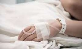 Bakıda 25 yaşlı qız xəstəxanaya aparılarkən öldü 