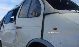 Samuxda fəhlələri daşıyan mikroavtobus aşdı -  Ölən və yaralananlar var