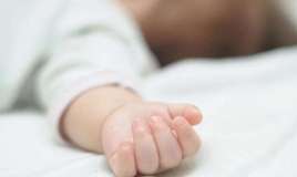 1 yaşlı körpə qəfil öldü 