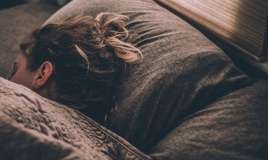 Qadının nadir xəstəliyinin adı yoxdur  – Kuryoz 