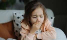 Qızdırma və öskürəyə diqqət:  Xəstəxanaya nə vaxt getməlisiniz? 