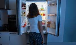 Niyə gecə yağlı, şirin yemək istəyirik?  – 5 səbəb