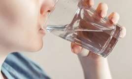 Sahurla iftar arasında nə qədər  su içilməlidir?