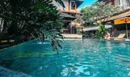 Balidə  turist hovuzdan sonra ölüb 