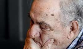 Yaşlılarda yorğunluq və qarın ağrısı bu xərçəngdən     ola bilər