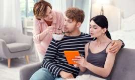 Anasından asılı, hələ "böyüməyən" kişilərin  -  10 əlaməti