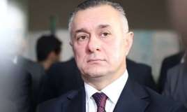 Səhiyyə naziri iki yüksək vəzifəli şəxsi  işdən çıxardı