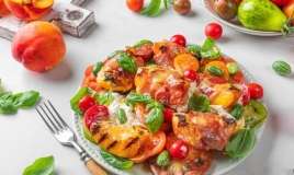 Yay salatlarına əlavə edilən bu sous qaraciyərə zərər verə bilər 