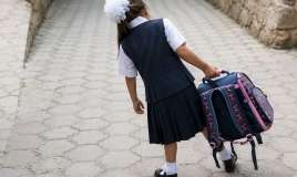 Məktəblilər arasında onurğa problemləri artıb:  Çanta alan zaman diqqətli olun