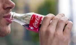  Hər Cola şüşəsi ömrünüzdən 9 dəqiqə azaldır  - Alimlər