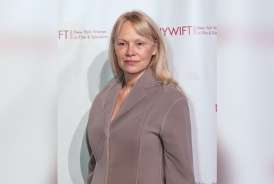 56  yaşlı Pamela makiyajsız gəzməsinin    səbəbini açıqladı 