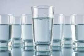 Gündə 8 stəkan su içmək çoxdur  – Alimlərdən etiraz