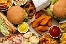 Həkimlərin yeməməyə çalışdığı 10 qida 