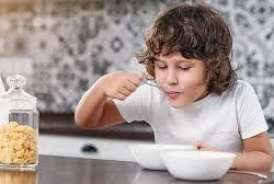 Uşaqlar üçün ən pis səhər yeməkləri  – Nələri vermək olmaz?