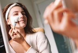 Bahalı kremləri atın:  Bu təbii qarışım dərini tanınmaz hala gətirəcək