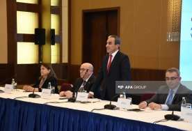 "Qafqazda ilk ürək transplantasiyası   - Dəyirmi masa