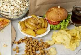 İnsult və infarktı tətikləyən qidalar  – siyahı