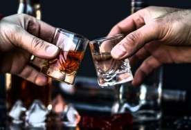Araq, yoxsa viski -  Hansı xərçəng yaradır? 