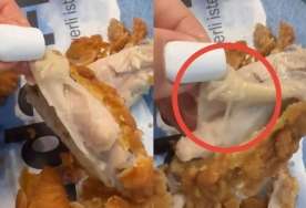"McDonald's-da biabırçılıq, bunu yemək olar?" -  VİDEO