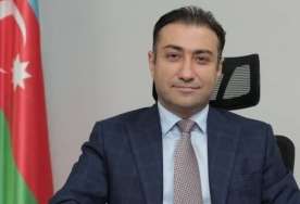 Anar Bayramov daha bir xəstəxana direktorunu yola salır -  FOTO