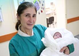 15 ildən sonra 540 qram çəkidə doğulan Nur... -  FOTO