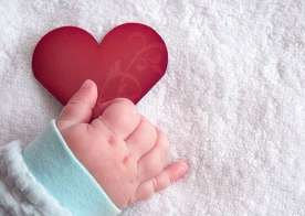 Hər 100 körpədən birində baş verir -   Valideynlər diqqət!