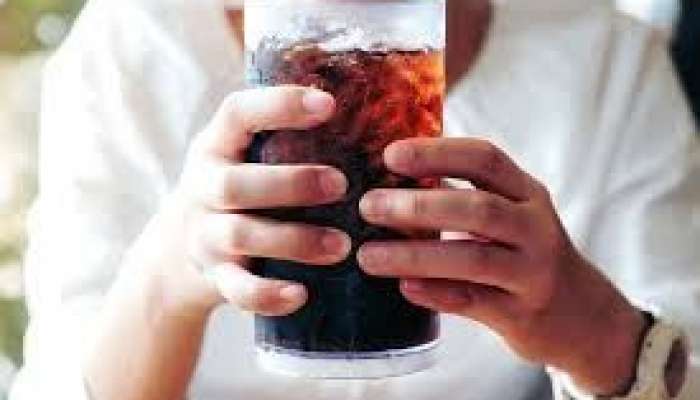 5 litr kola içən oğlanın mədəaltı vəzi    çökdü