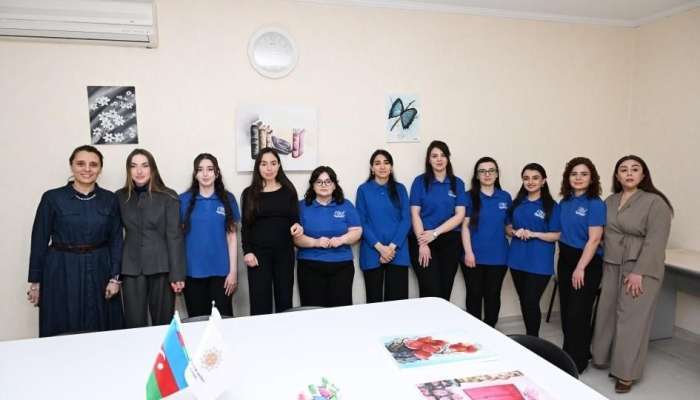 Prezidentin ailəsi Autizm Məkəzində 