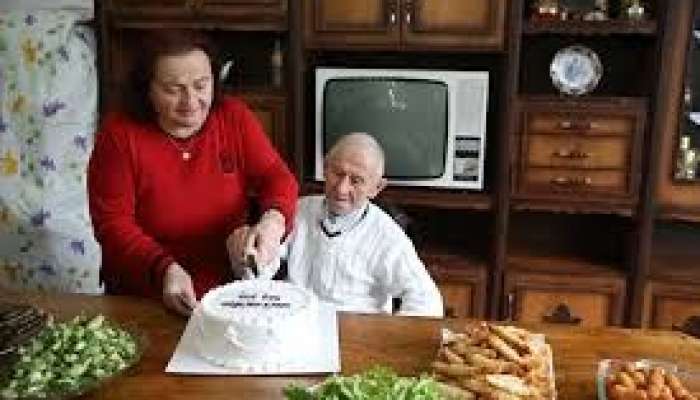 102 yaşlı Hüseyn babanın sağlamlıq sirri 