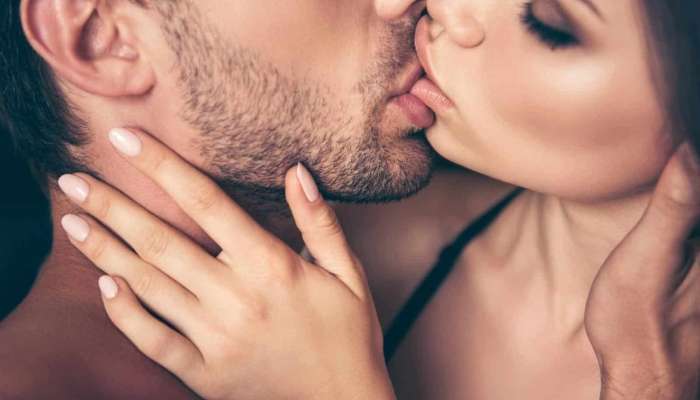 Öpüşərkən niyə gözlərimizi bağlayırıq? 