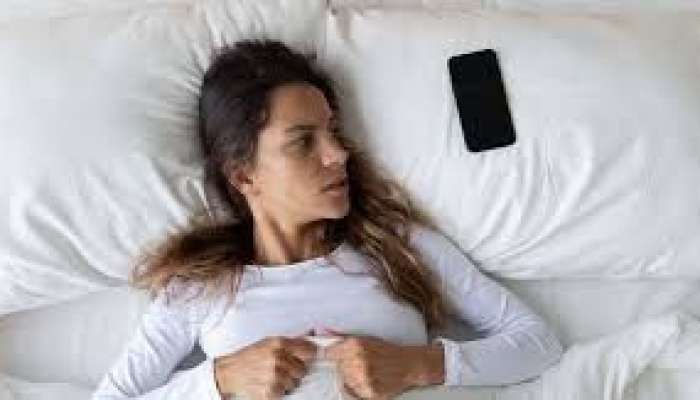 Telefonu yastığın yanına qoyub yatanları    nə gözləyir?