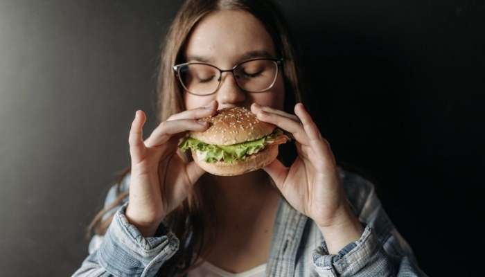 Sürətli yemək qaraciyərdə yağ yığır 