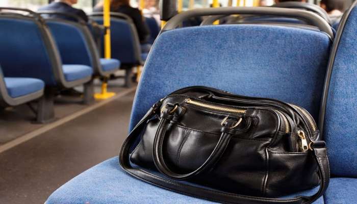 Avtobusda qalan çantadan  sərvət çıxdı - FOTO