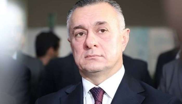 Səhiyyə naziri iki yüksək vəzifəli şəxsi  işdən çıxardı