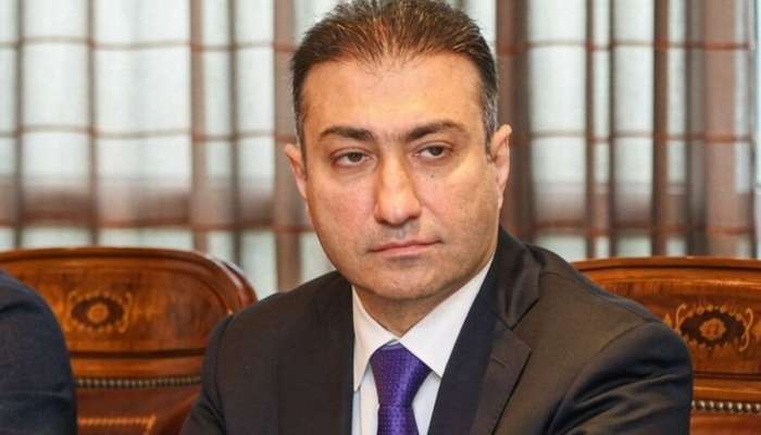 Anar Bayramov daha bir həkimi  işdən çıxardı