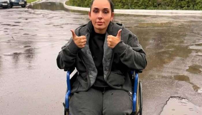 Bakıda yıxılan rus qadının həkimdən şikayəti:  “Sınmış ayağımda “heç nə yoxdur” deyib, yola saldılar” 