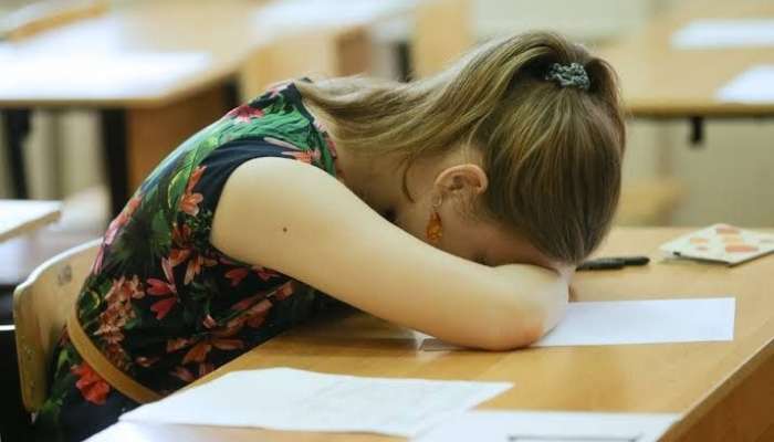 29 yaşlı pedofil 17 yaşlı qız adıyla məktəbə   yazılıb