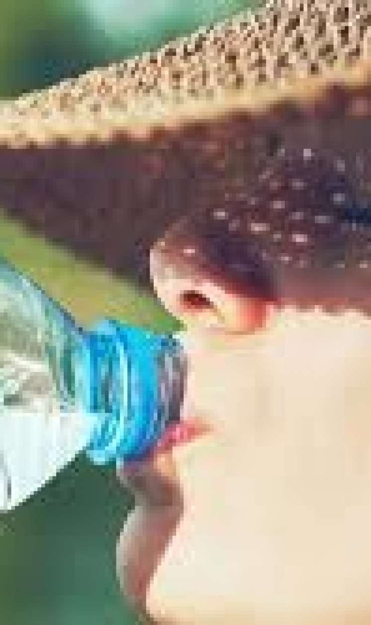 İsti havalarda nə qədər su içməliyik? 