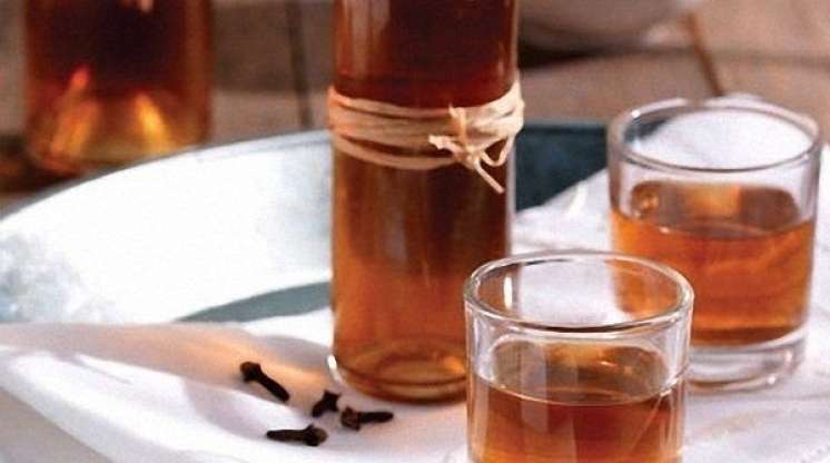Samoqon, yoxsa  zavod arağı  – Hansı daha  təhlükəlidir?