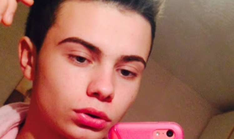 17 yaşlı oğlan trans olmağa qərar verib -  FOTO