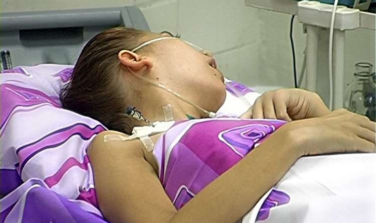 Məktəbli qızı bronxitdən müalicə edirdilər, xərçəngdən öldü –  Yalnız öləndən sonra diaqnoz qoyan həkimlər