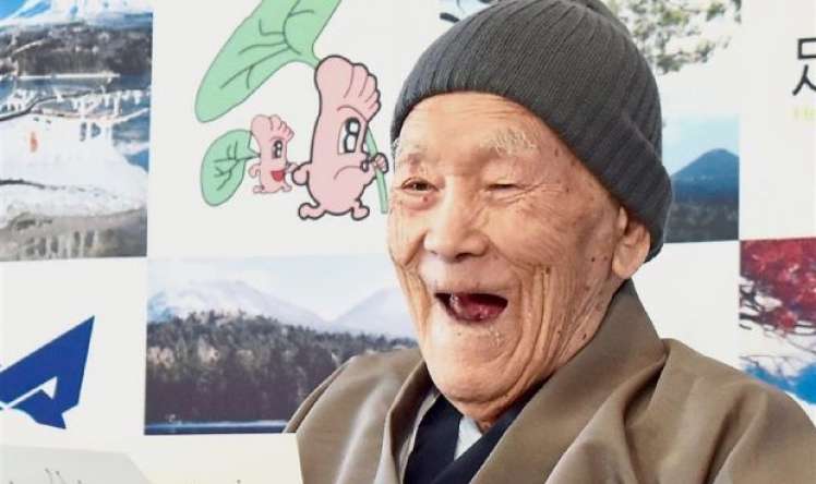 Dünyanın ən yaşlı kişisi vəfat etdi -  FOTOLAR
