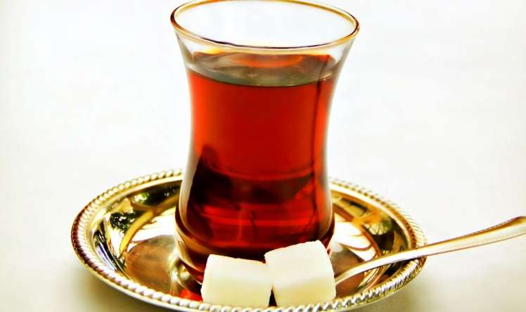 Gündə 4 stəkan çay içmək…  - FAYDALARI, ZƏRƏRLƏRİ