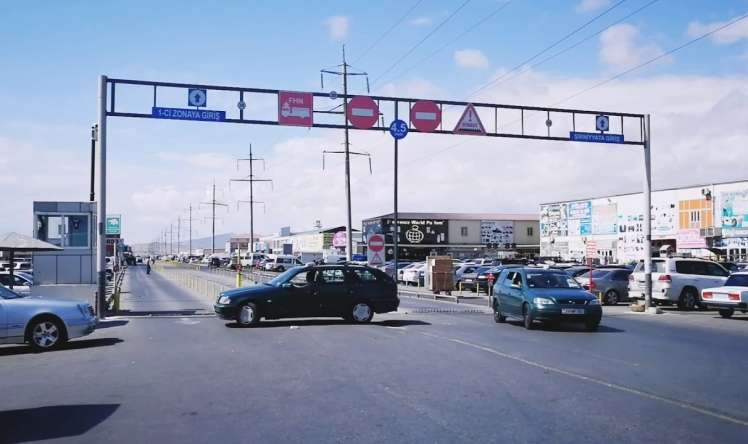 “Meyvəli” bazarında kütləvi zəhərlənmə olub 