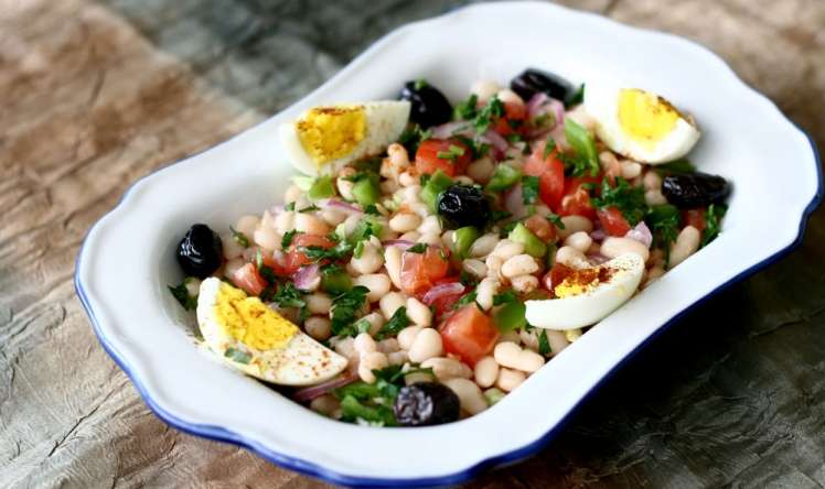 Sümükləri bərkidən ağ lobya salatı –  RESEPT