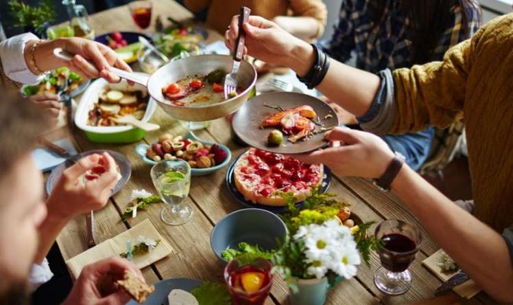 Depressiyanı qidalanma ilə müalicə etmək olar  – Zeytun yağına 1 çay qaşığı sarıkök