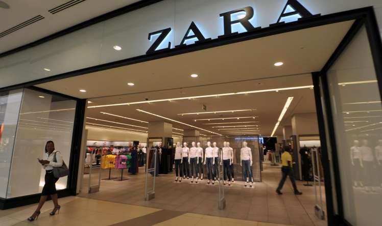 "Zara" da mağazalarını bağladı 