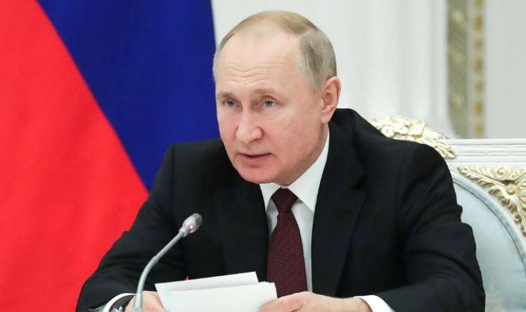 Putin məsafədən iş rejiminə keçdi  – İclaslar telekonfrans şəklində aparılır